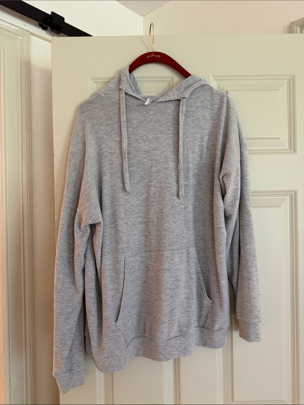 Alo Yoga Gray Pullover Hoodie – Size Small
